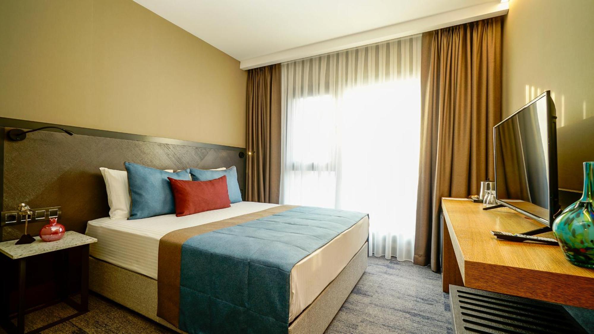 Rudis Hotel Narlidere Exterior photo